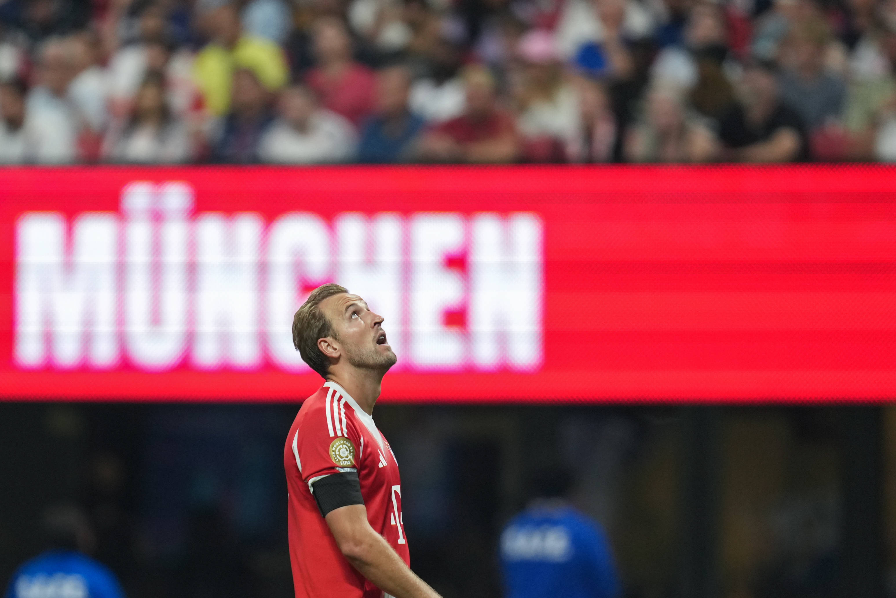 爱游戏体育平台最后时刻胜出引发热议！，凯恩在巴黎圣日耳曼比赛中大比分获胜赛场气氛高涨的简单介绍