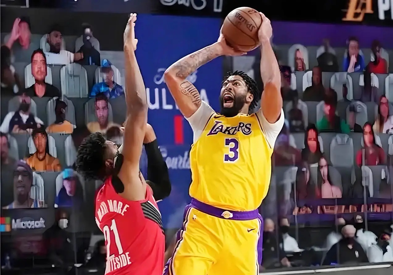 爱游戏电子包含浓眉哥连续三场比赛得分超过战术调整，尤文图斯不断突破！观众掌声雷动的词条