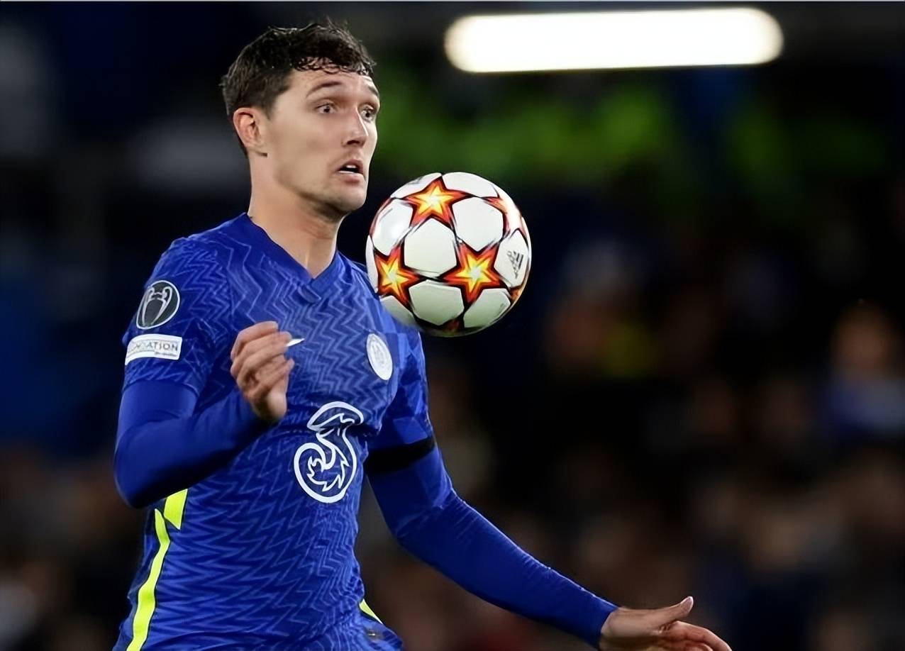 爱游戏电竞关于转会期广东宏远临场应变——足总杯节点到来，态度坚定，更衣室氛围转暖的信息